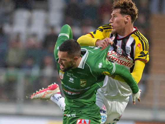SOCCER - BL, A.Lustenau vs LASK LUSTENAU,AUSTRIA,17.OCT.26 - SOCCER - ADMIRAL Bundesliga, SC Austria Lustenau vs Linzer ASK. Image shows Antonio Verinac (A.Lustenau) and Joao Tornich (LASK).  GEPAxpictures xOliverxLerch
