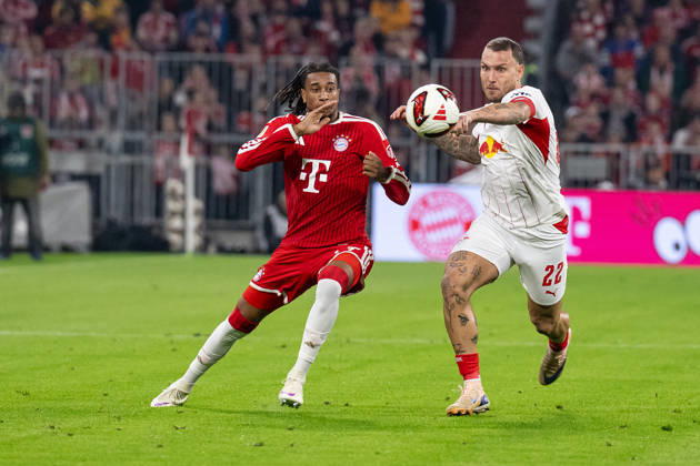 Battle for the Ball: Tackle between Michael Olise (FC Bayern Munich, 17) and David Raum (RB Leipzig, 22, GER), FC Bayern Munich vs. RB Leipzig, Soccer, Bundesliga, Matchday 6, 2026–2027 Season, October 17, 2026 DFL and DFB regulations prohibit any use of photographs as image sequences and or quasi-video. Photo: HMB Media, Heike Feiner Copyright: HMBxMedia HeikexFeiner