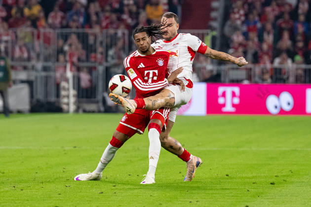 Battle for the Ball: Tackle between Michael Olise (FC Bayern Munich, 17) and David Raum (RB Leipzig, 22, GER), FC Bayern Munich vs. RB Leipzig, Soccer, Bundesliga, Matchday 6, 2026–2027 Season, October 17, 2026 DFL and DFB regulations prohibit any use of photographs as image sequences and or quasi-video. Photo: HMB Media, Heike Feiner Copyright: HMBxMedia HeikexFeiner