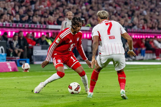 Battle for the Ball: Tackle between Michael Olise (FC Bayern Munich, 17) and Antonio Nusa (RB Leipzig, 07 GER), FC Bayern Munich vs. RB Leipzig, Soccer, Bundesliga, Matchday 6, 2026–2027 Season, October 17, 2026 DFL DFB regulations prohibit any use of photographs as image sequences and or quasi-video. Photo: HMB Media, Heike Feiner Copyright: HMBxMedia HeikexFeiner