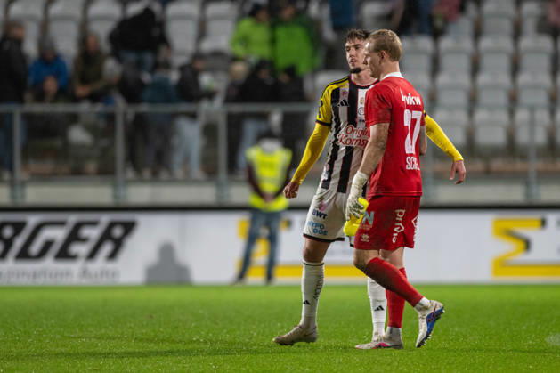 SOCCER - BL, A.Lustenau vs LASK LUSTENAU,AUSTRIA,17.OCT.26 - SOCCER - ADMIRAL Bundesliga, SC Austria Lustenau vs Linzer ASK. Image shows Christoph Lang (LASK) and Domenik Schierl (A.Lustenau).  GEPAxpictures xOliverxLerch