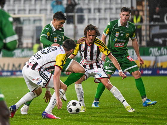 SOCCER - BL, A.Lustenau vs LASK LUSTENAU,AUSTRIA,17.OCT.26 - SOCCER - ADMIRAL Bundesliga, SC Austria Lustenau vs Linzer ASK. Image shows Antonio Verinac (A.Lustenau), Danilo Soares (A.Lustenau), Robert Ljubicic (LASK) and Dion Kacuri (A.Lustenau).  GEPAxpictures xOliverxLerch