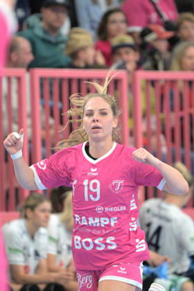 Johanna Farkas of TusSies Metzingen, 19, celebrates after scoring a goal in the TusSies Metzingen vs. Sport Union Neckarsulm game, handball, Alsco HBF, Matchday 6, 2026–2027 season, October 17, 2026: TusSies Metzingen vs. Sport Union Neckarsulm, Handball, Alsco HBF, Matchday 6, 2026–2027 season, October 17, 2026, Tübingen Copyright: xEibner-Pressefotox EP_TBR