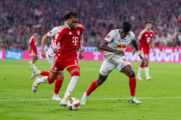 Battle for the Ball: Tackle between Michael Olise (FC Bayern Munich, 17) and Castello Jr. Lukeba (RB Leipzig, 23), GER; FC Bayern Munich vs. RB Leipzig, Soccer, Bundesliga, Matchday 6, 2026–2027 Season, October 17, 2026 DFL and DFB regulations prohibit any use of photographs as image sequences and or quasi-video. Photo: HMB Media, Heike Feiner Copyright: HMBxMedia HeikexFeiner