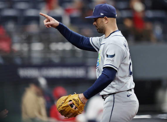 Tampa Bay Rays starting pitcher Nick Martinez (28) gestures fter being taken out of the game against the Cleveland Guardians in the sixth inning during game four of the MLB, Baseball Herren, USA American League Championship Series at Progressive Field in Cleveland, Ohio, on Saturday, October 17, 2026.  CLE20261017725 AARONxJOSEFCZYK