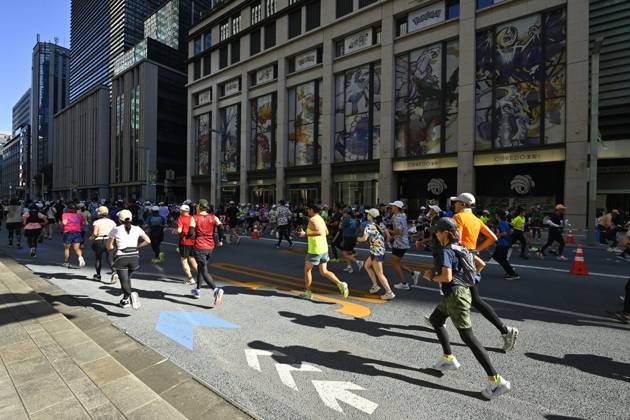 Runners take part in Tokyo Half Marathon in Japan TOKYO, JAPAN - OCTOBER 18 : Runners participate in the Tokyo Half Marathon as they make their way through the Muromachi district in central Tokyo, Japan, October 18, 2026. David Mareuil Anadolu Tokyo Japan. Editorial use only. Please get in touch for any other usage.  Copyright: x2026xAnadoluxDavidxMareuilx