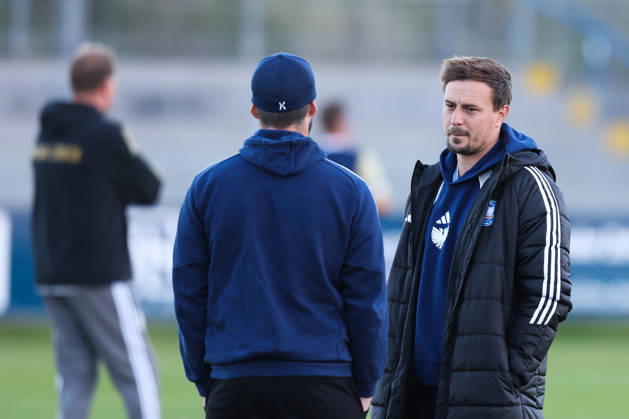 October 17, 2026, Soccer, Men s, Regionalliga Nord, Matchday 14, BSV Kickers Emden vs. 1 FC Phönix Lübeck; Coach Kevin Wölk (Phönix Lübeck) and Coach Björn Lindemann (BSV Kickers Emden)