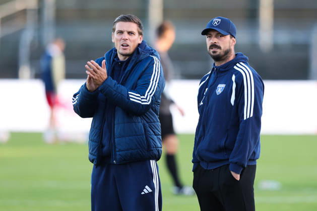 October 17, 2026, Soccer, Men s, Regionalliga Nord, Matchday 14, BSV Kickers Emden vs. 1 FC Phönix Lübeck; Coach Björn Lindemann of BSV Kickers Emden in conversation with Technical Director Bastian Dassel of BSV Kickers Emden