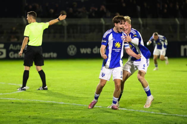 October 17, 2026, Soccer, Men s, Regionalliga Nord, Matchday 14, BSV Kickers Emden 1 FC Phönix Lübeck Celebration of the 2–2 goal by Sandro Plechaty (No. 17) BSV Kickers Emden
