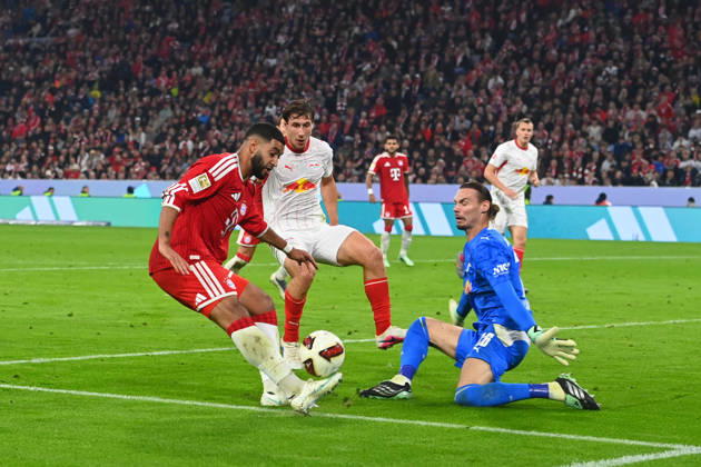 Ismael SAIBARI, Bayern Munich, action, tackle against Willi ORBAN (L) and goalkeeper Maarten VANDEVOORDT (L), penalty area play, scoring chance, soccer, Bundesliga, 2026–2027 season, Matchday 6, Matchday 06, FC Bayern Munich vs. RB Leipzig 6–1 on October 17, 2026, Allianz Arena