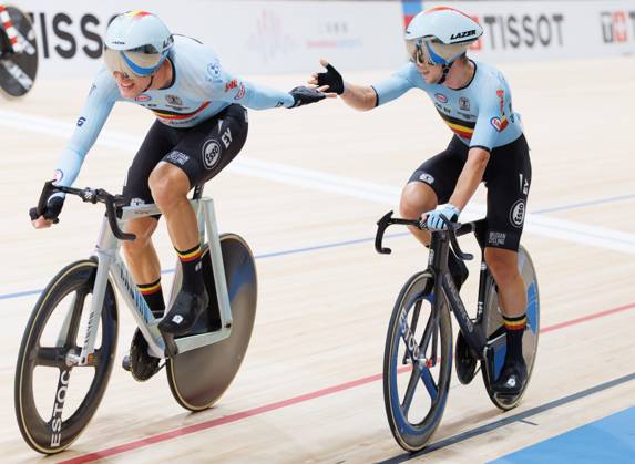 Belgian Fabio Van den Bossche and Belgian Lindsay De Vylder pictured in action during the Madison event at the UCI Track cycling, Rad, Radsport, Bahnrad, Bahn World Championships in Shanghai, China on Sunday 18 October 2026. The worlds are taking place from 14 to 18 October 2026. BENOITxDOPPAGNE  x190183834x