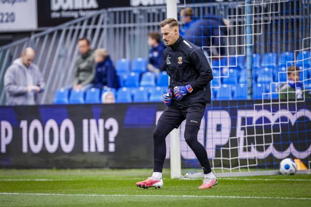 ZWOLLE , 18-10-2026 , mac3park , season 2026 2027 , Dutch Eredivisie football , match between PEC Zwolle and Go Ahead Eagles , picture shows PEC Zwolle goalkeeper Jasper Schendelaar PEC - Go Ahead Eagles  x208671031x Copyright:
