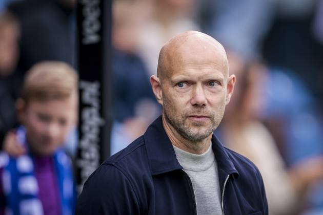 ZWOLLE , 18-10-2026 , mac3park , season 2026 2027 , Dutch Eredivisie football , match between PEC Zwolle and Go Ahead Eagles , picture shows PEC Zwolle Assistant coach Dennis van der Ree PEC - Go Ahead Eagles  x208671657x Copyright: