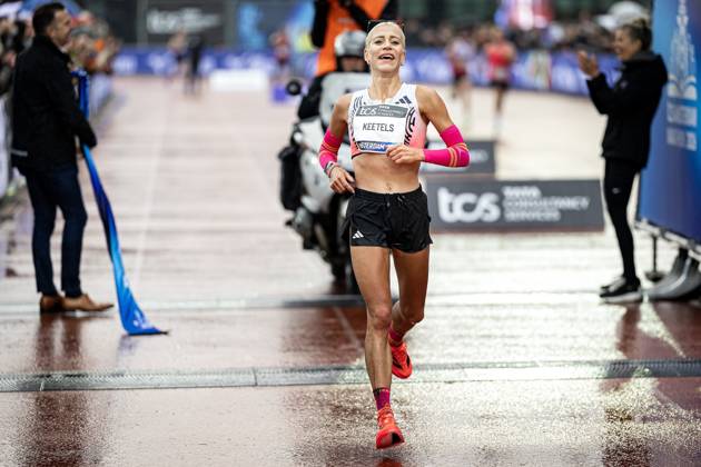 AMSTERDAM - Mikky Keetels is the best Dutch woman at the Amsterdam Marathon. ANP RAMON VAN FLYMEN xVIxANPxSportx xxANPxIVx 572823831 originalFilename: 572823831.jpg