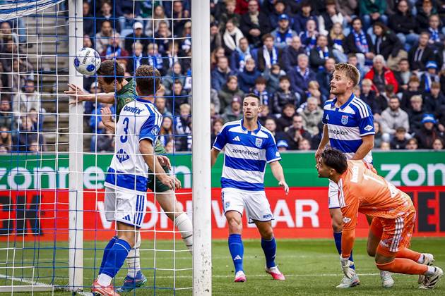 ZWOLLE , 18-10-2026 , mac3park , season 2026 2027 , Dutch Eredivisie football , match between PEC Zwolle and Go Ahead Eagles , picture shows GA Eagles player Stefan Sigurdarson scores the 0-1 PEC - Go Ahead Eagles  x208675405x Copyright: