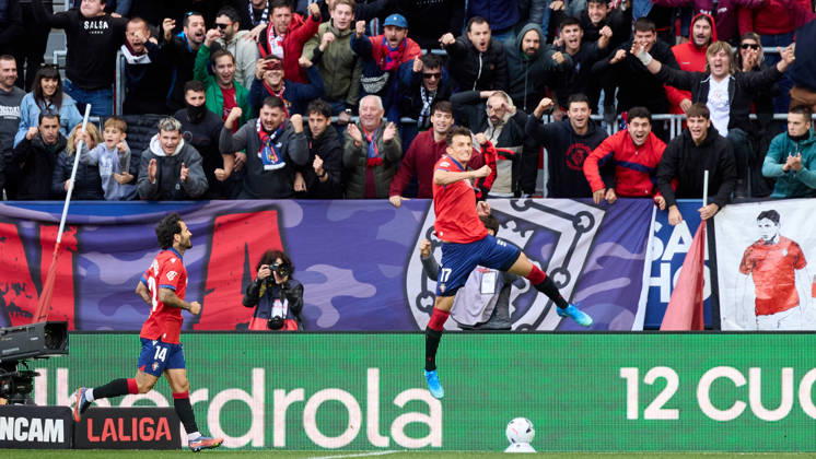 LaLiga EA Sports 2026-27: CA Osasuna vs. Racing de Santander. Ante Budimir (17, OSA L) and Ruben Garcia (14, OSA R) celebrate the goal scored by Ante Budimir (17, OSA) for CA Osasuna (1–0) during the LaLiga EA Sports soccer match between CA OsAsuna and Racing de Santander, played at El Sadar Stadium in Pamplona, Spain, on Oct. 18, 2026. Credit: Inigo Alzugaray, Agencia LOF, Pamplona. LaLiga EA Sports 2026–27: CA Osasuna vs. Racing de Santander Copyright: xINIGOxALZUGARAYx