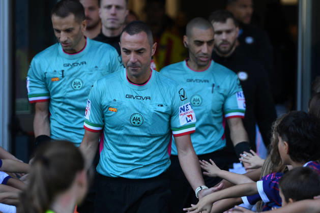 SOCCER - Serie A - Udinese Calcio vs. US Lecce Photo by IPA ABACAPRESS.COM89851741 - Referee Marco Guida during the Udinese Calcio vs. US Lecce match, an Italian Serie A soccer game in Udine, Italy, on October 18, 2026 Udine Italy Copyright: xIPAxSport ABACAx