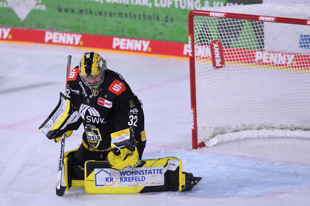 Ice Hockey: Penny DEL, Matchday 10—Krefeld Pinguine vs. Eisbären Berlin on October 18, 2026, at the Yayla Arena in Krefeld. Juha Jatkola, Krefeld. In accordance with the guidelines of the DEL (German Ice Hockey League), the publication and further use of the footage in electronic media and on devices of any kind is not permitted while the game is in progress xRx