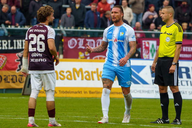 Pictured: Jan Loehmannsroeben (Chemnitzer FC), 4; Diren Guenay (BFC Dynamo), 26 18 10 2026, BFC Dynamo vs. Chemnitzer FC, Northeast Regional League, 2026–27 season, Sportforum Hohenschoenhausen Copyright: HMBxMedia xPascalxSpanehl