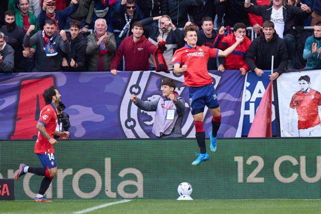 October 18, 2026, Pamplona, Navarra, SPAIN: Ante Budimir of CA Osasuna celebrates after scoring the team s first goal during the LaLiga EA Sports match between CA Osasuna and Real Racing Club de Santander at El Sadar on October 18, 2026, in Pamplona, Spain. CA Osasuna V Racing De Santander - LaLiga EA Sports  - ZUMAa181 20261018_zaa_a181_110 Copyright: xRicardoxLarreinax