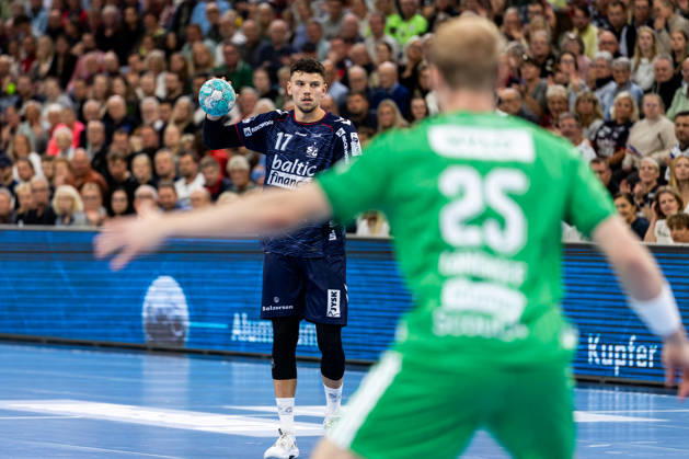 Opel HBL SG Flensburg Handewitt vs. Füchse Berlin, October 18, 2026: Marko Grgic, No. 17, SG Flensburg Handewitt on the attack. Opel HBL SG Flensburg Handewitt vs. Füchse Berlin, GGW Arena, October 18, 2026 Copyright: xBEAUTIFULxSPORTS MarioxM.xKobergx