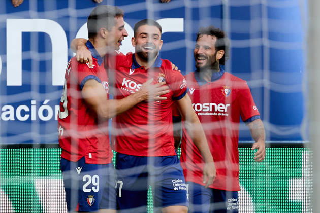 LaLiga EA Sports 2026-27: CA Osasuna vs. Racing de Santander—Asier Osambela (29, OSA L), Inigo Arguibide 27 OSA and Ruben Garcia 14 OSA R celebrate the goal scored by Asier Osambela 29 OSA for CA Osasuna (2–0) during the LaLiga EA Sports soccer match between CA Osasuna and Racing de Santander played at El Sadar Stadium in Pamplona, Spain on Oct. 18, 2026. Credit: Inigo Alzugaray, Agencia LOF, Pamplona. LaLiga EA Sports 2026 27 CA Osasuna vs. Racing de Santander Copyright: xINIGOxALZUGARAYx