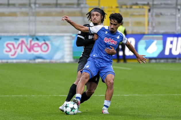 From left: Joshua Eze (Verl), 6; Yasin Zor (TSG II), 10; tackle, game scene, duel, tackle, tackling, dynamics, action, 18 10 2026, Sinsheim, Germany, soccer, 3rd Division, TSG 1899 Hoffenheim II vs. SC Verl, DFB and DFL regulations prohibit any use of photographs as image sequences and or quasi-video xozx
