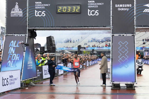 (261018) -- AMSTERDAM, Oct. 18, 2026 -- Lemi Berhanu (C) of Ethiopia crosses the finish line during the Amsterdam Marathon in Amsterdam, the Netherlands, Oct. 18, 2026. (Photo by Xinhua) (SP)THE NETHERLANDS-AMSTERDAM-MARATHON SylviaxLederer 