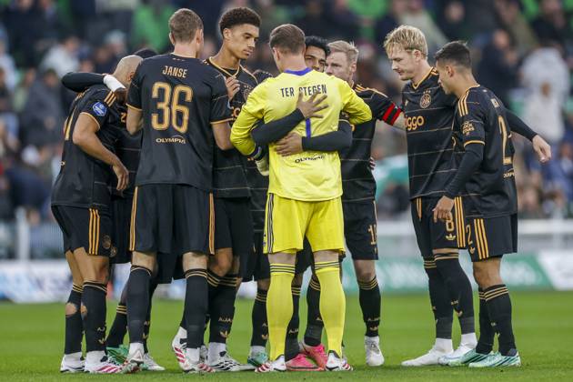 GRONINGEN , 18-10-2026 , Euroborg Stadium, season 2026 2027 , Dutch Eredivisie Football , match between FC Groningen and Ajax. Picture shows team from Ajax Amsterdam Ajax player Aaron Bouwman, Ajax player Owen Wijndal, Ajax player Julian Brandt, Ajax player Davy Klaassen Groningen - Ajax  x208696287x Copyright:
