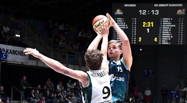 October 18, 2026, xokbx, BBL Basketball Cup, Frankfurt Skyliners vs. VET Concept Gladiators Trier, Till Pape (Fraport Skyliners Frankfurt), Marco Hollersbacher (Gladiators Trier), one-on-one, duel, shot, Frankfurt am Main