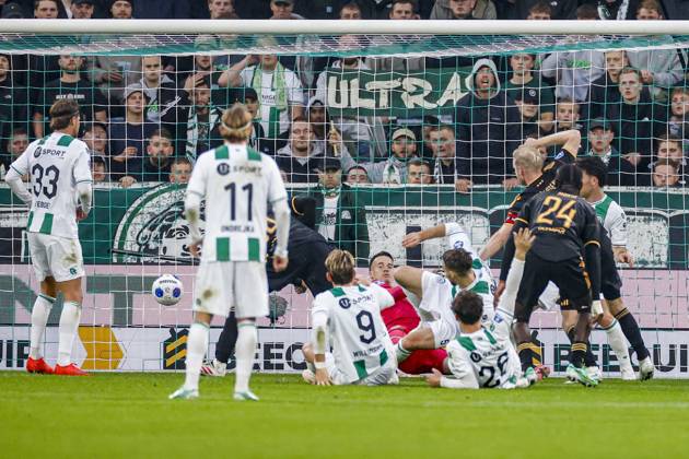 GRONINGEN , 18-10-2026 , Euroborg Stadium, season 2026 2027 , Dutch Eredivisie Football , match between FC Groningen and Ajax. Picture shows the goal from Ajax player Aaron Bouwman Groningen - Ajax  x208700536x Copyright: