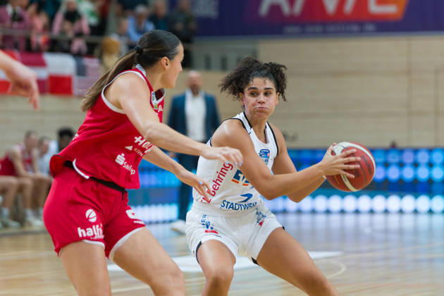Alexia Allesch (Lions), 0; Sara Guerreiro (Marburg), 13; Halfit Lions vs. BC Marburg Blue Dolphins, Women s Basketball, 1st Bundesliga, DBBL, Matchday 3 of the 2026–27 season, October 18, 2026, SWH Arena, Halle, Saxony-Anhalt, Germany