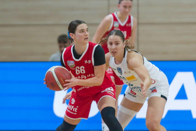 Dominika Fiszer Lions, 66, Lise Theresa Spatzier Marburg, 12, halfit Lions vs. BC Marburg Blue Dolphins, Women s Basketball, 1st Bundesliga, DBBL, Matchday 3 of the 2026–27 season, October 18, 2026, SWH Arena, Saxony-Anhalt, Germany