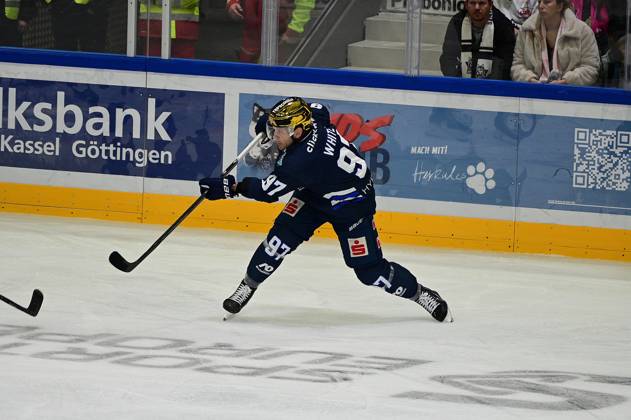 October 18, 2026 xkhx Kassel, Probonio Arena Ice Hockey DEL 2 Playoffs 2026–2027 Season Kassel Huskies vs. EV Landshut Free agent Matt White 97, Kassel Huskies