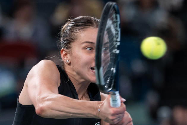 (261018) -- WUHAN, Oct. 18, 2026 -- Maja Chwalinska hits a return during the women s singles final match between Maja Chwalinska of Poland and Sonay Kartal of Britain at the 2026 Wuhan Open tennis tournament in Wuhan, capital of central China s Hubei Province, Oct. 18, 2026. ) (SP)CHINA-WUHAN-TENNIS-WUHAN OPEN-WOMEN S SINGLES-FINAL (CN) WuxZhizun 