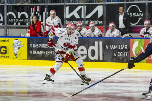 Adam McCormick, Eispiraten Crimmitschau, 7, GER, Ravensburg Towerstars vs. Eispiraten Crimmitschau, Ice Hockey, DEL2 Regular Season, Matchday 10, 2026–2027 Season, October 18, 2026, GER, Ravensburg Towerstars vs. Eispiraten Crimmitschau, Ice Hockey, DEL2 Regular Season, Matchday 10, 2026–2027 Season, October 18, 2026, Ravensburg Copyright: xEibner-Pressefoto MaximilianxRistx EP_MRT