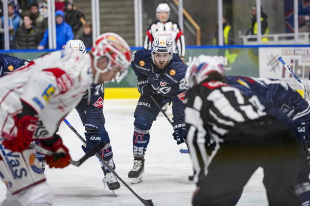 Philipp Mass, Ravensburg Towerstars, 25, GER, Ravensburg Towerstars vs. Eispiraten Crimmitschau, Ice Hockey, DEL2 Regular Season, Matchday 10, 2026–2027 Season, October 18, 2026, GER, Ravensburg Towerstars vs. Eispiraten Crimmitschau, Ice Hockey, DEL2 Regular Season, Matchday 10, 2026–2027 Season, October 18, 2026, Ravensburg Copyright: xEibner-Pressefoto MaximilianxRistx EP_MRT
