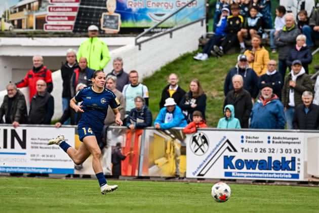 October 18, 2026, Soccer, Women s Bundesliga 2, 2026–2027, Matchday 9, SG 99 Andernach vs. SGS Essen; Mia Trombin of Andernach runs after the ball down the wing