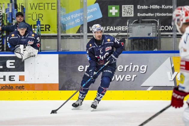 Robbie Czarnik, Ravensburg Towerstars, 77, GER, Ravensburg Towerstars vs. Eispiraten Crimmitschau, Ice Hockey, DEL2 Regular Season, Matchday 10, 2026–2027 Season, October 18, 2026, GER, Ravensburg Towerstars vs. Eispiraten Crimmitschau, Ice Hockey, DEL2 Regular Season, Matchday 10, 2026–2027 Season, October 18, 2026, Ravensburg Copyright: xEibner-Pressefoto MaximilianxRistx EP_MRT