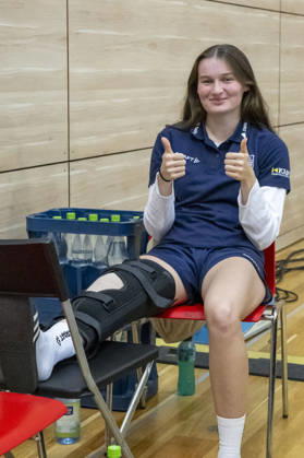 Toyota DBBL 2026–2027: HalFit Lions vs. BC Marburg, Halle an der Saale, Germany, October 18, 2026. Pictured: Nicole Brochlitz of Halle sits on the sidelines after suffering a serious injury during the last home game at the Halle an der Saale swh Arena, Saxony-Anhalt, Germany.