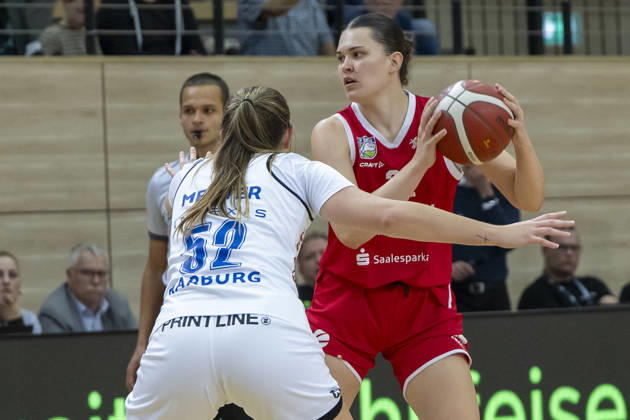 Toyota DBBL 2026–2027: HalFit Lions vs. BC Marburg, Halle an der Saale, Germany, October 18, 2026. Pictured, from left: Lilly Meister (Marburg) and Paula Wenemoser (Halle an der Saale), swh Arena, Saxony-Anhalt, Germany