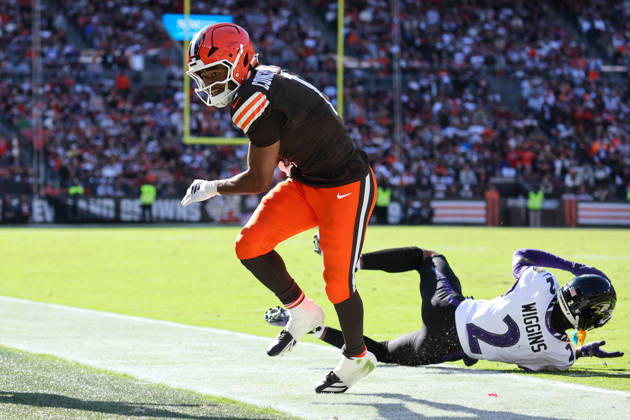 CLEVELAND, OH - OCTOBER 18: Cleveland Browns wide receiver KC Concepcion (1) is forced out of bounds by Baltimore Ravens cornerback Nate Wiggins (2) after making a catch during the fourth quarter of the National Football League game between the Baltimore Ravens and Cleveland Browns on October 18, 2026, at Huntington Bank Field in Cleveland, OH. (Photo by Frank Jansky Icon Sportswire) NFL, American Football Herren, USA OCT 18 Ravens at Browns EDITORIAL USE ONLY Icon261018023