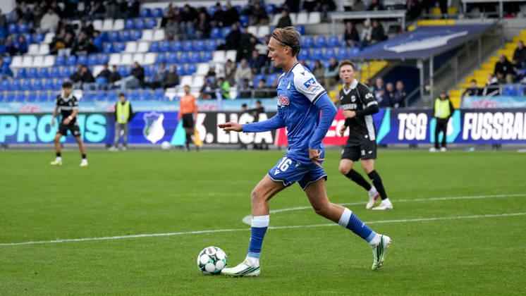 Luis Engeln s TSG II, 16, on the ball, action, game scene, October 18, 2026, Sinsheim, Germany, soccer, 3rd Division, TSG 1899 Hoffenheim II vs. SC Verl, DFB and DFL regulations prohibit any use of photographs as image sequences and or quasi-video xozx