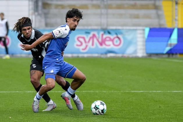 From left: Joshua Eze (Verl), 6; Yasin Zor (TSG II), 10; tackle, game scene, duel, tackle, tackling, dynamics, action, 18 10 2026, Sinsheim, Germany, soccer, 3rd Division, TSG 1899 Hoffenheim II vs. SC Verl, DFB and DFL regulations prohibit any use of photographs as image sequences and or quasi-video xozx