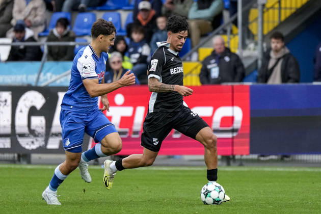 v li Sean Dulic TSG II, 3, Andre Leipold Verl, 20, tackle, game scene, duel, tackle, tackling, dynamics, action, 10 18 2026, Sinsheim, Germany, soccer, 3rd League, TSG 1899 Hoffenheim II vs. SC Verl, DFB and DFL regulations prohibit any use of photographs as image sequences and or quasi-video xozx