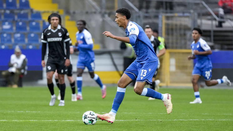 Tristan Spranger TSG II, 13, cutout, full body, single image, single photo, action, 10 18 2026, Sinsheim, Germany, soccer, 3rd Division, TSG 1899 Hoffenheim II vs. SC Verl, DFB and DFL regulations prohibit any use of photographs as image sequences and or quasi-video xozx