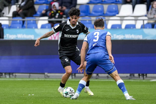 from left: Andre Leipold (Verl), 20; Sean Dulic (TSG II), 3; tackle, game scene, duel, tackle, tackling, dynamic, action, 10 18 2026, Sinsheim, Germany, soccer, 3rd League, TSG 1899 Hoffenheim II vs. SC Verl, DFB and DFL regulations prohibit any use of photographs as image sequences and or quasi-video xozx