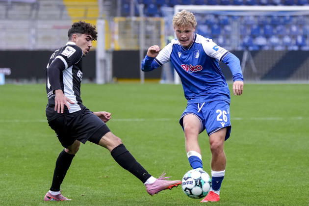 From left: Antonio Foti (Verl), 26, Krystof Cizek (TSG II), 26, tackle, game scene, duel, tackle, tackling, dynamic, action, 10 18 2026, Sinsheim, Germany, soccer, 3rd Division, TSG 1899 Hoffenheim II vs. SC Verl, DFB and DFL regulations prohibit any use of photographs as image sequences and or quasi-video xozx