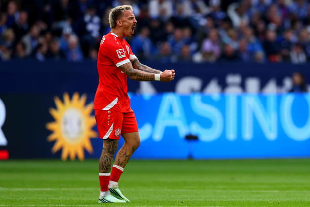 GELSENKIRCHEN, GERMANY - OCTOBER 17: Phillip Tietz of FSV Mainz 05 celebrates after scoring his team s first goal to make it 0-1 during the Bundesliga 2026 27 match between FC Schalke 04 and FSV Mainz 05 at Veltins-Arena on October 17, 2026 in Gelsenkirchen, Germany. Copyright: xRenexNijhuisx