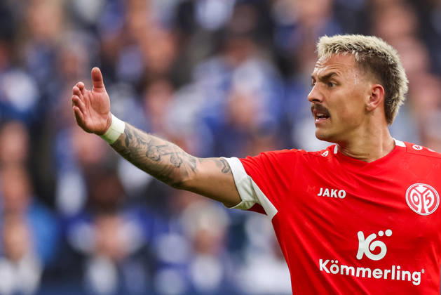 GELSENKIRCHEN, GERMANY - OCTOBER 17: Phillip Tietz of 1. FSV Mainz 05 gestures during the Bundesliga 2026 27 match between FC Schalke 04 and 1. FSV Mainz 05 at Veltins-Arena on October 17, 2026 in Gelsenkirchen, Germany. Copyright: xRenexNijhuis MBxMediax
